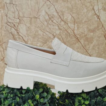 sapato de senhora sola grossa branco