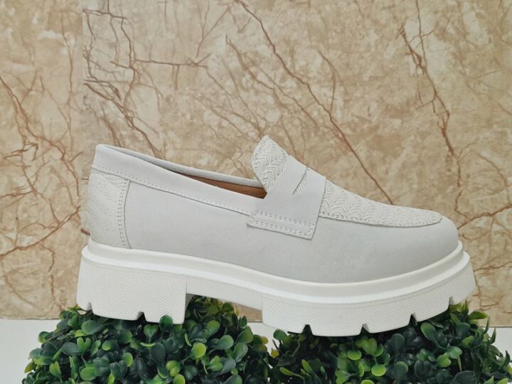 sapato de senhora sola grossa branco
