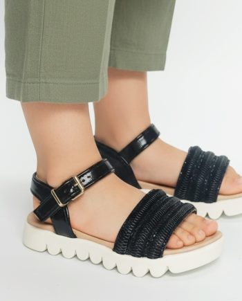 Sandália de bebe menina cor preto c/brilhantes