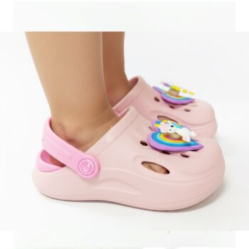 clog com pino rotativo unicórnio para menina cor rosa