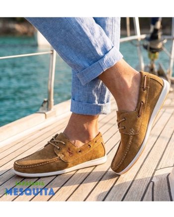 Mocassim de homem com atacadores cor camel